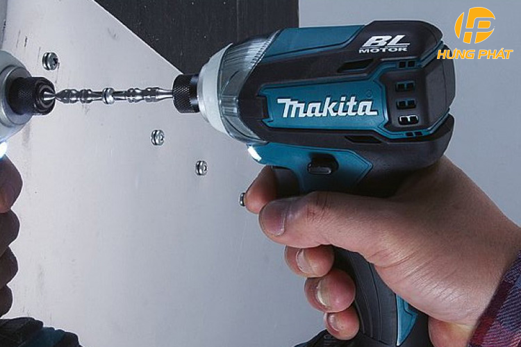 Makita clx228s online